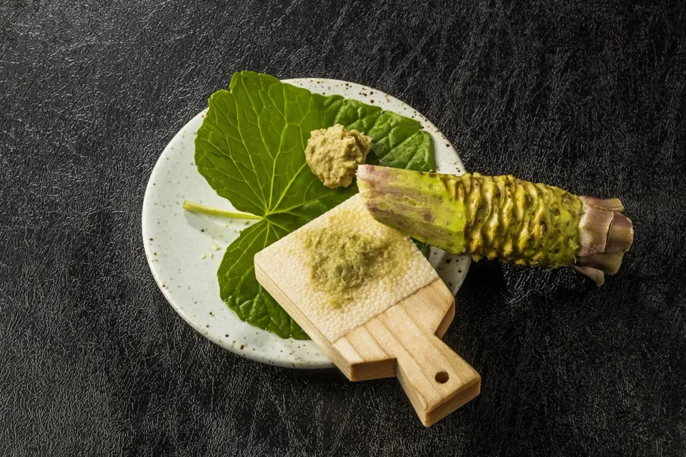 Zielony chrzan w krzyżówce - odpowiedź to WASABI